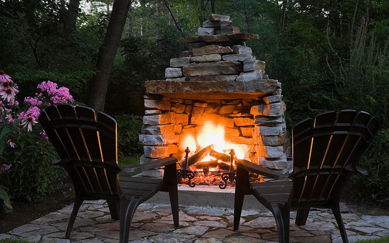 取暖燒烤兩不誤，暖冬神器——室外壁爐