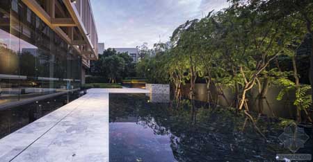 泰國(guó)空中現(xiàn)花園公寓