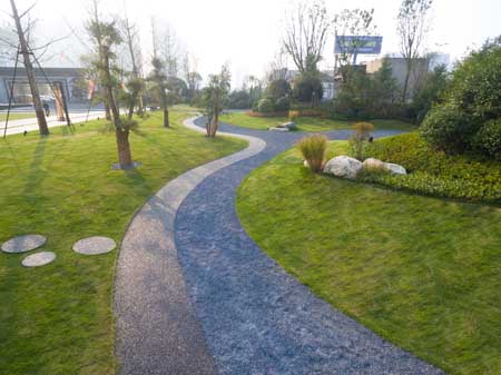 側(cè)花園鳥(niǎo)瞰