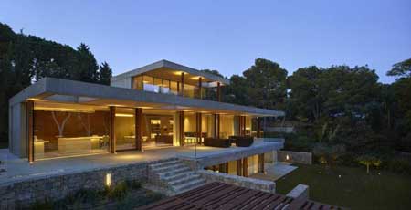 松樹(shù)林的住宅景觀