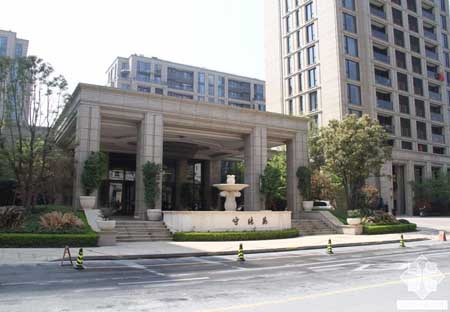 綠城西溪誠園三期守純?cè)纷≌坝^