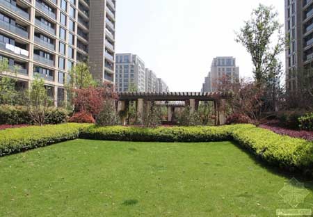 綠城西溪誠園三期守純?cè)纷≌坝^